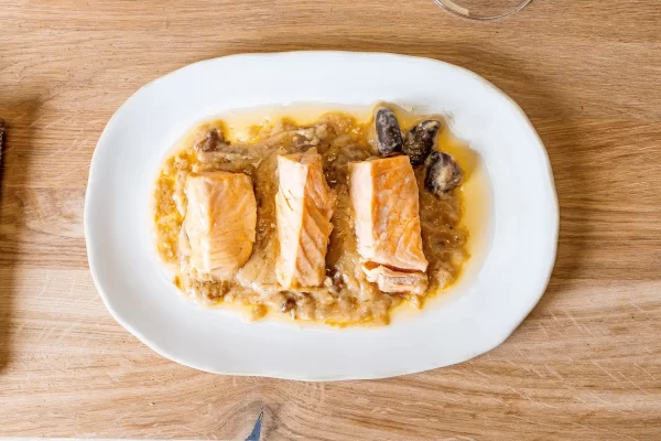 Salmón en salsa de boletus - Imagen 3