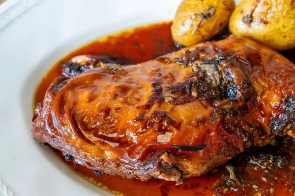 Pack Pierna de Cochinillo Lechal + Patatas Baby - Imagen 3