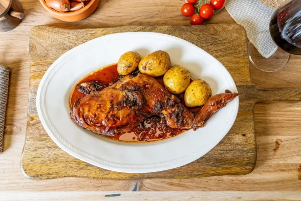 Pack Pierna de Cochinillo Lechal + Patatas Baby - Imagen 2